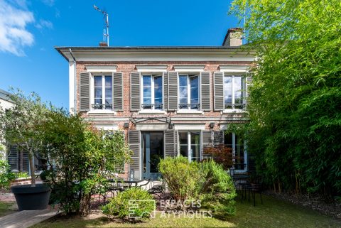 Maison de standing avec piscine et spa