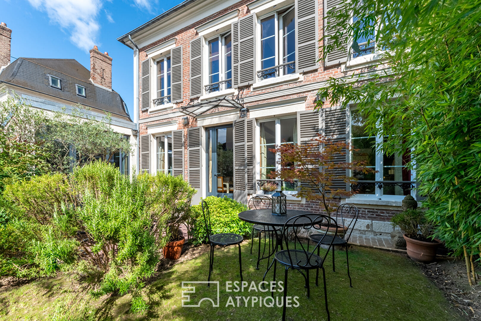 Maison de standing avec piscine et spa