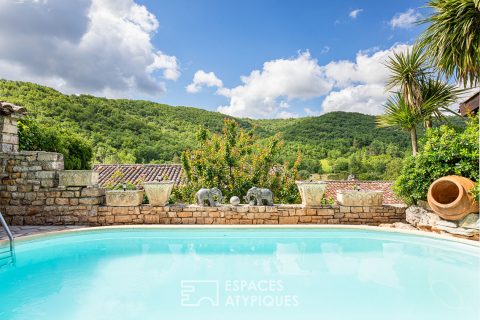 Maison(s) avec terrasse et piscine au cœur de Bruniquel