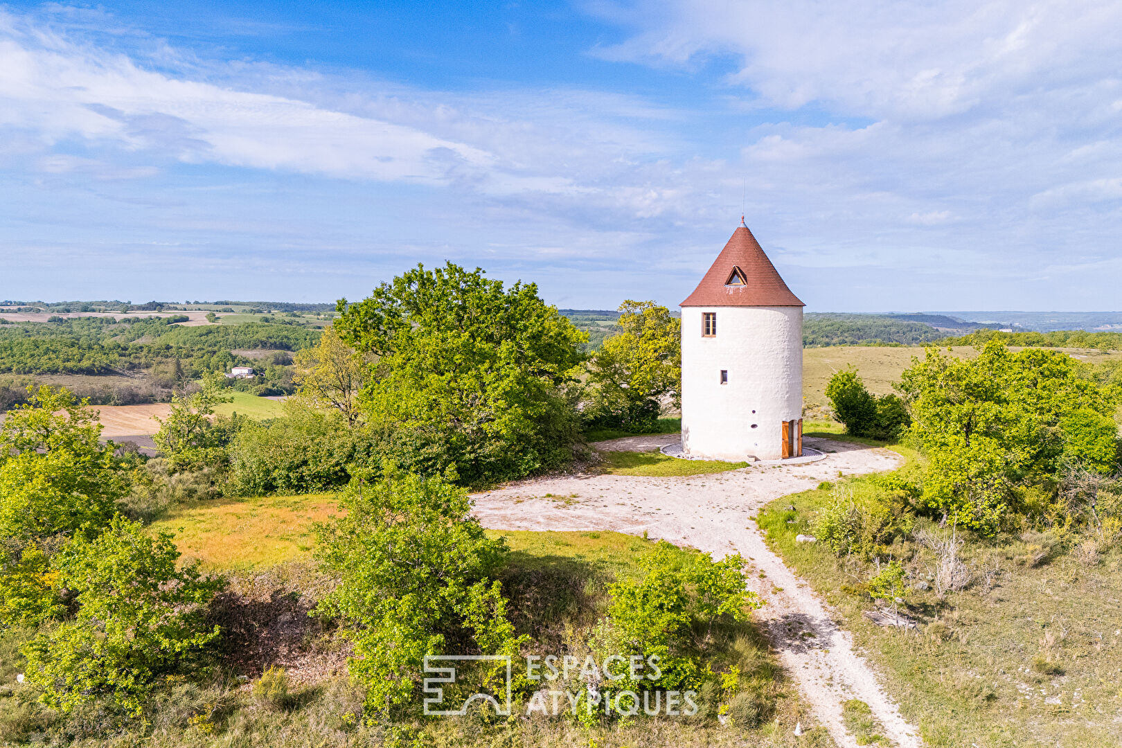 Windmill in the White Quercy