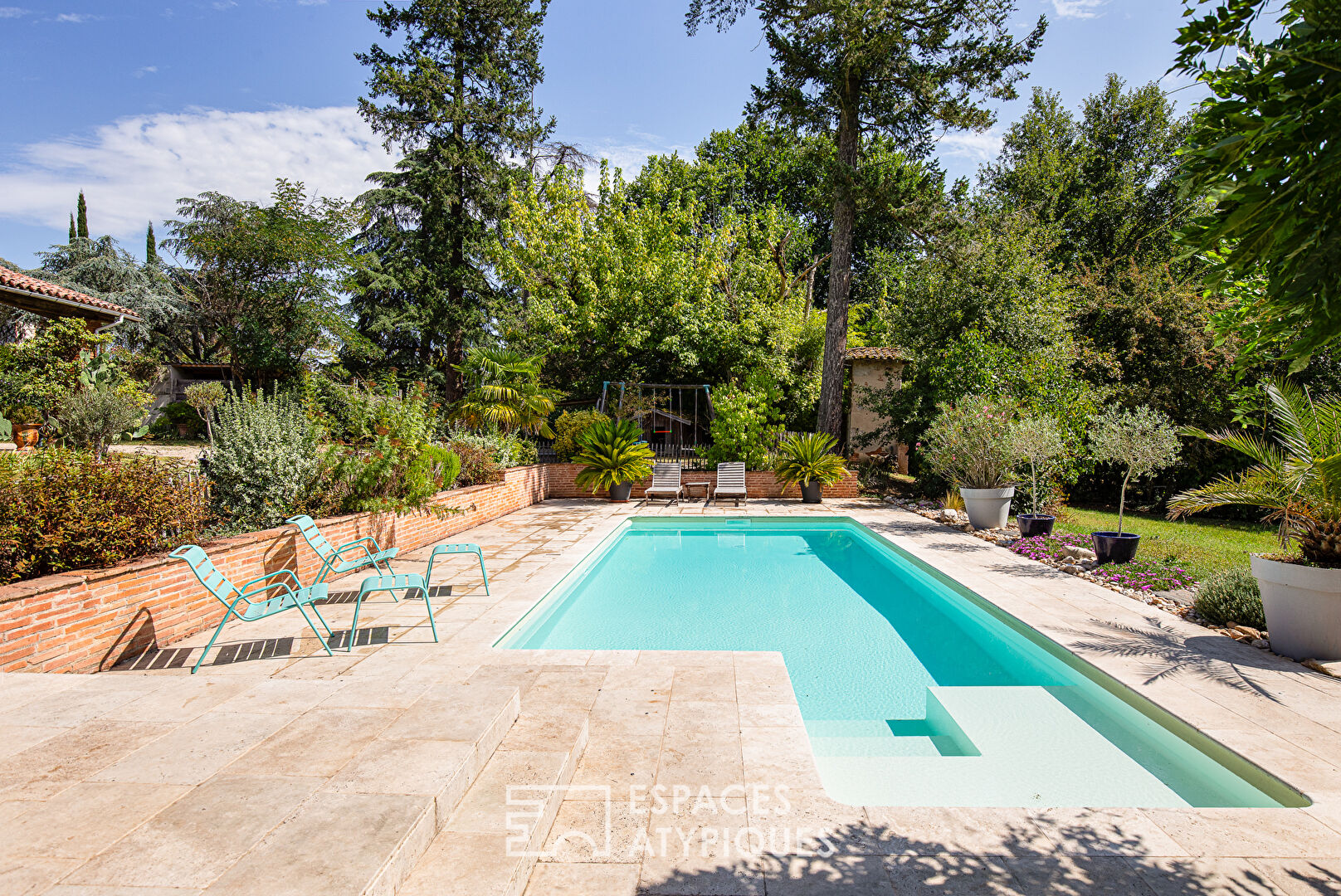 Maison du XVIIIème avec piscine à moins de 10 mn du centre-ville