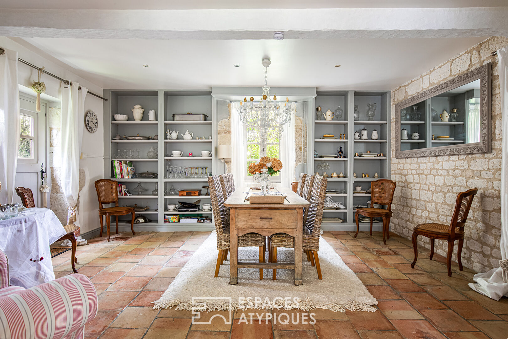 Maison de charme avec gîte dans le Quercy