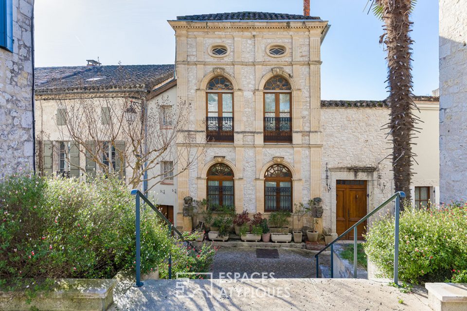 Bâtisse avec terrasse et vue à Montaigu de Quercy