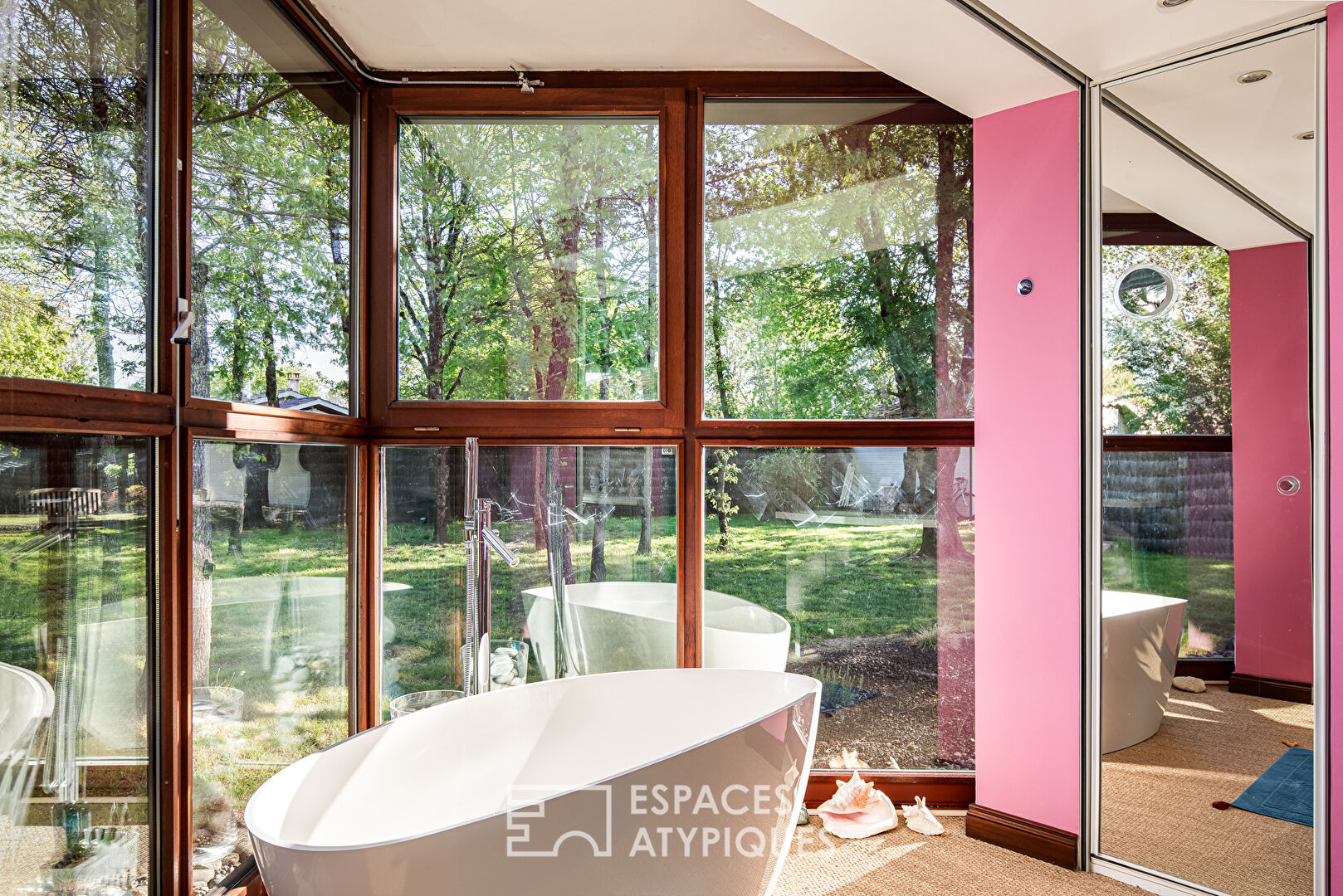 Maison d’architecte avec parc et piscine aux portes de Montauban