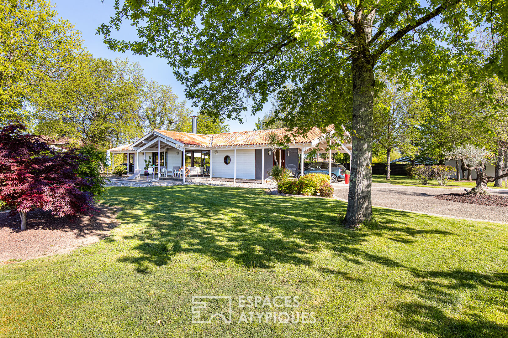 Maison d’architecte avec parc et piscine aux portes de Montauban