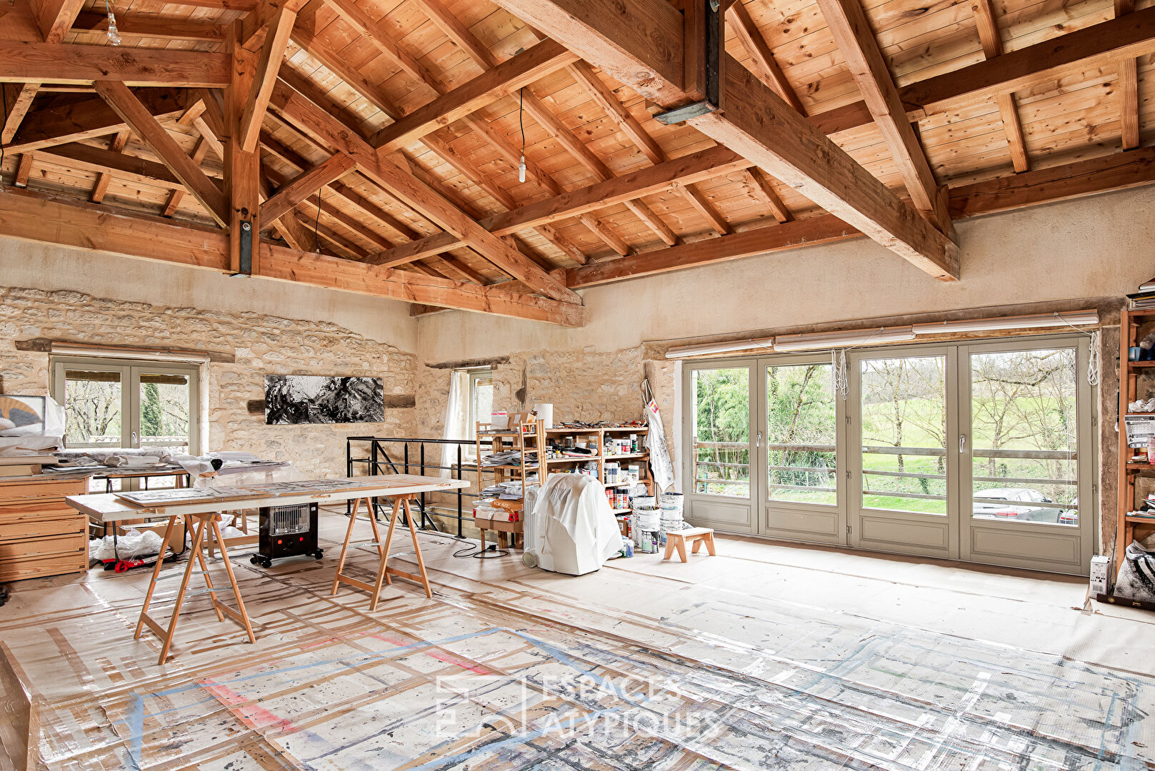 Loft / artist’s studio in a hamlet