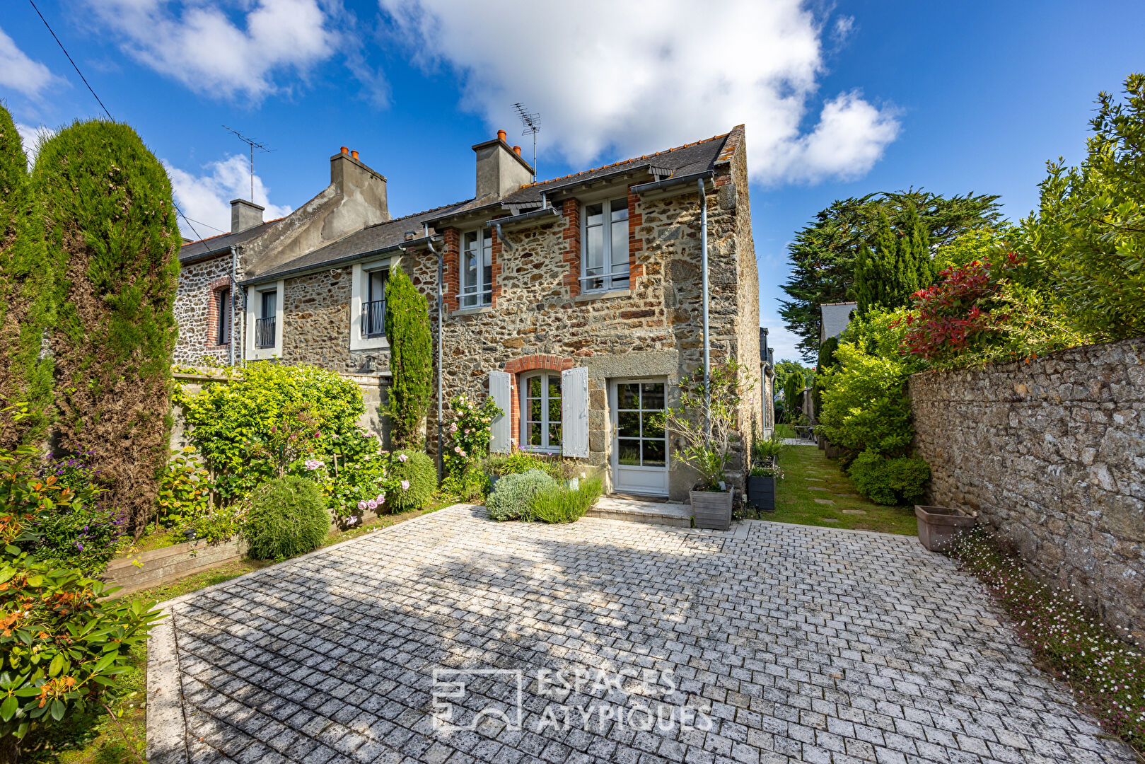 Maison de charme en bord de Rance.