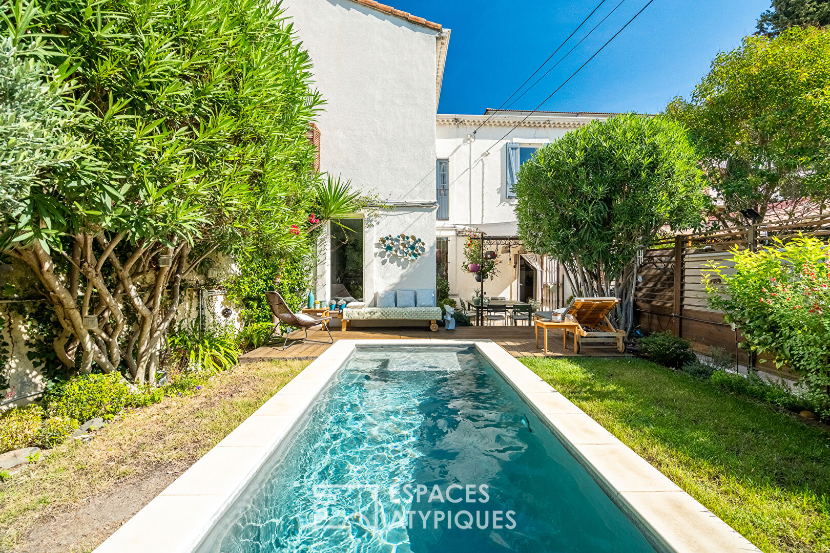 Maison familiale avec jardin et piscine à Bois Luzy