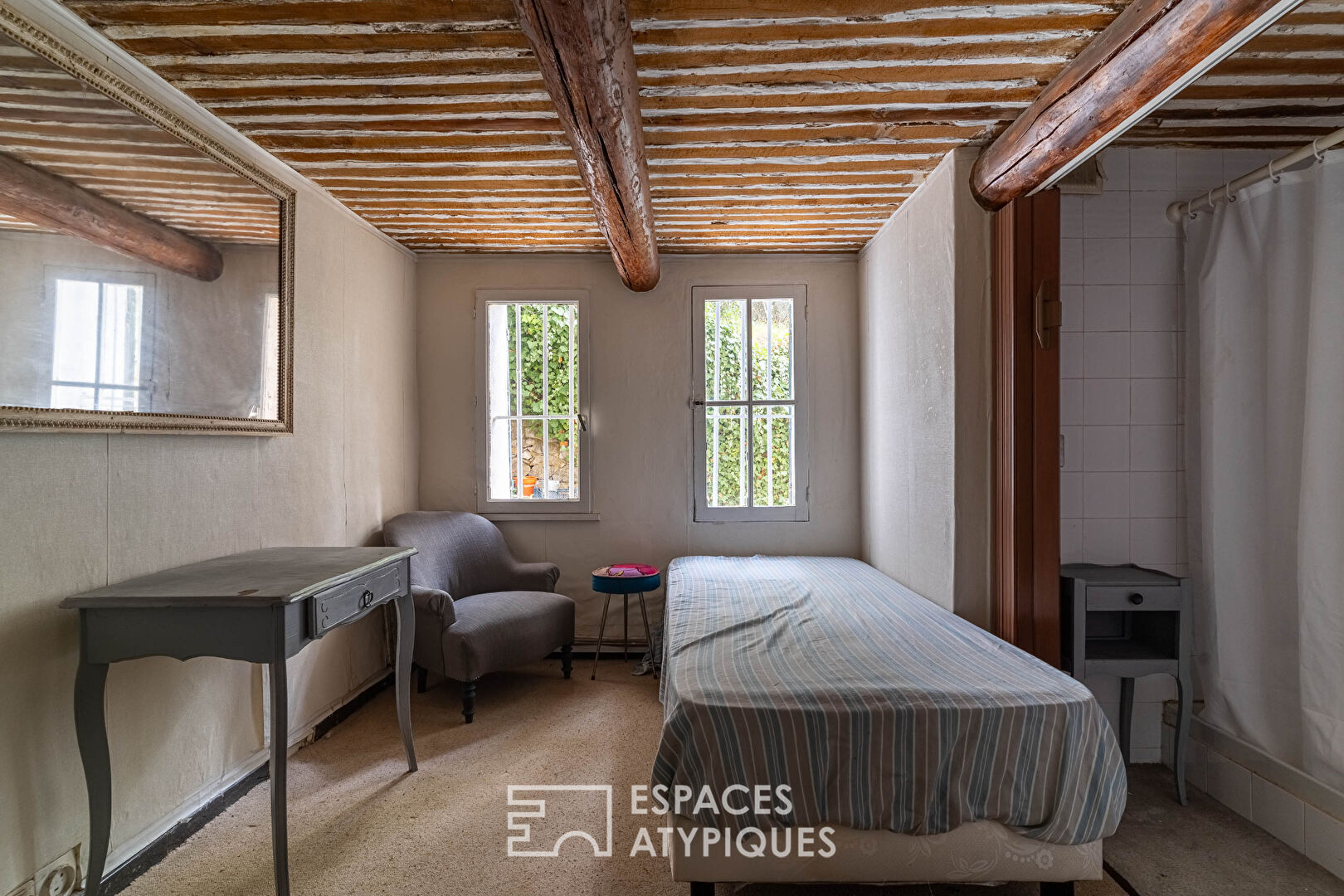 Character apartment in Parc de la Torse