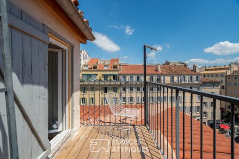 Duplex rénové avec terrasse dans les anciens arsenaux