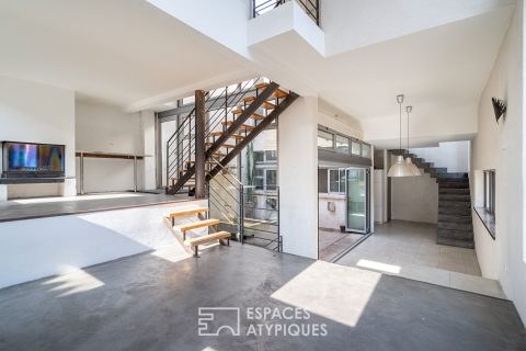 Maison d’architecte avec extérieur