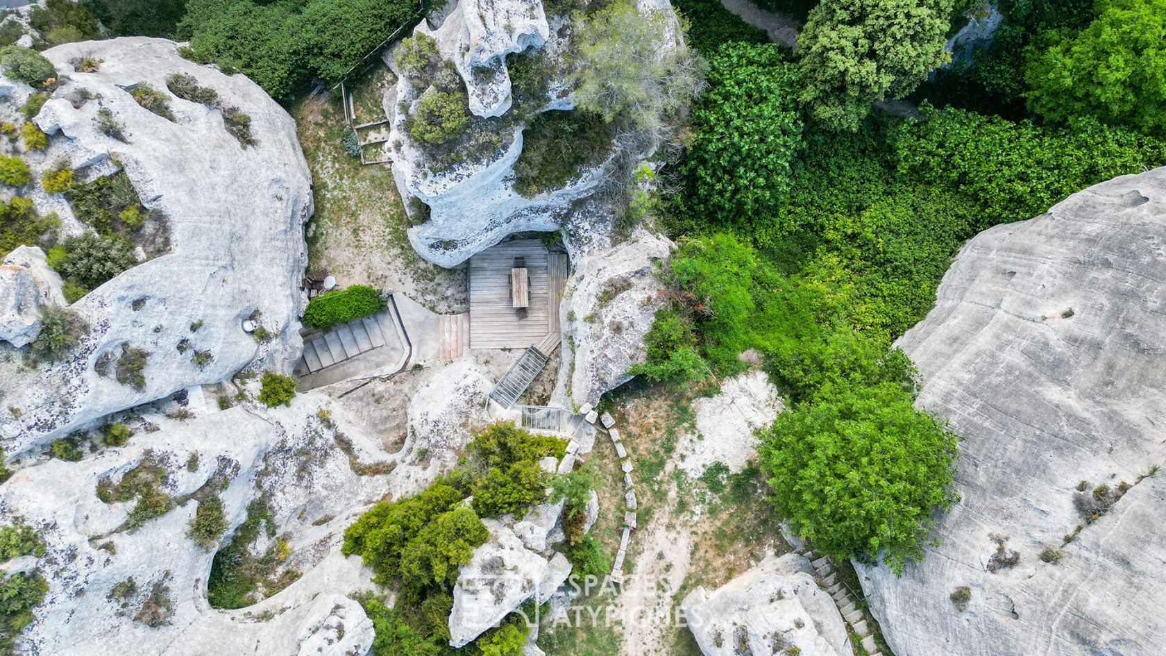 A mineral treasure in the heart of the Alpilles