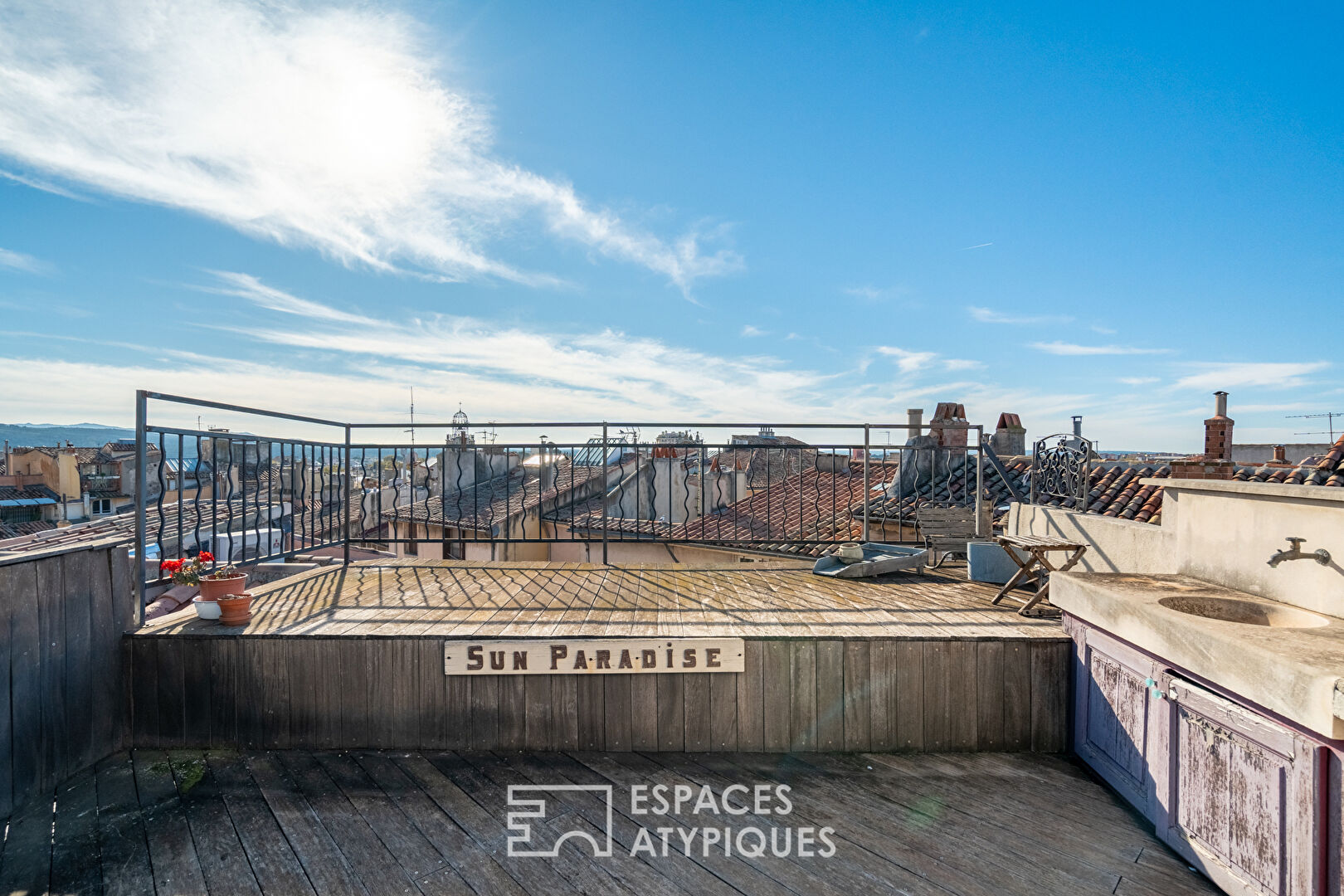 Apartment with Mezzanine on the top floor Aix-en-Provence