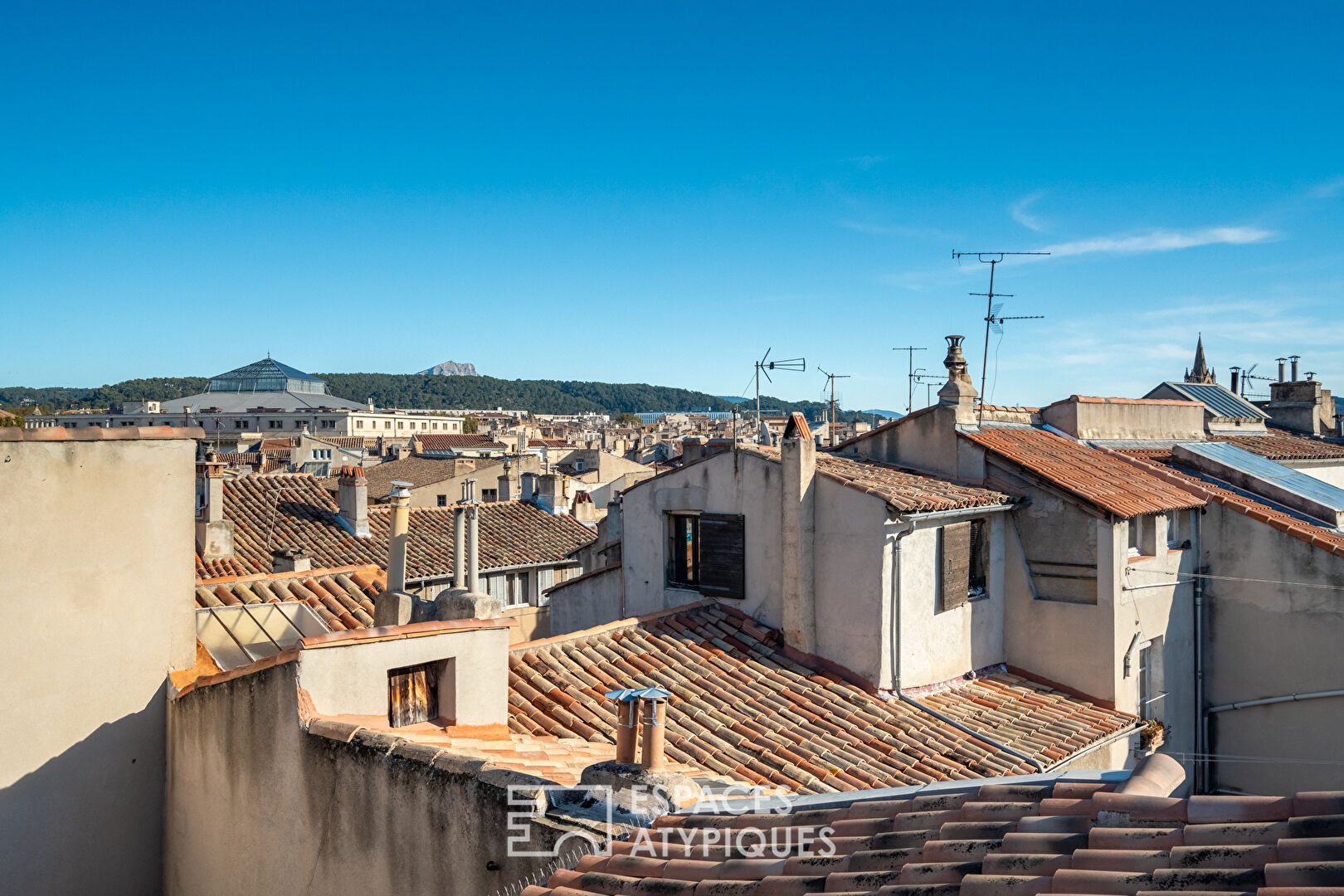 Apartment with Mezzanine on the top floor Aix-en-Provence