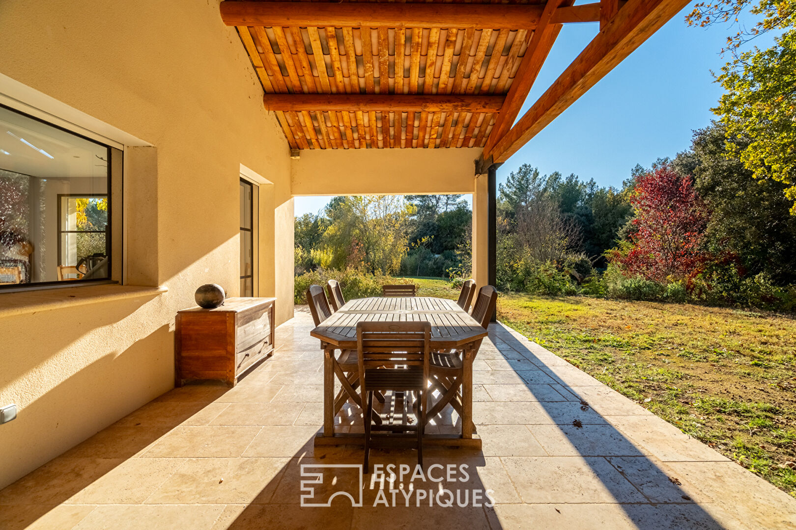 Villa d’architecte avec piscine à Rognes