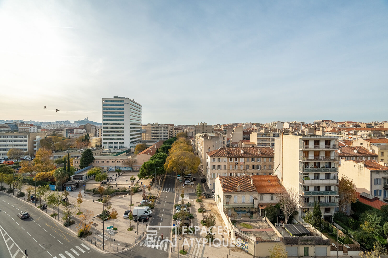 Appartement en étage élevé avec extérieur et vue