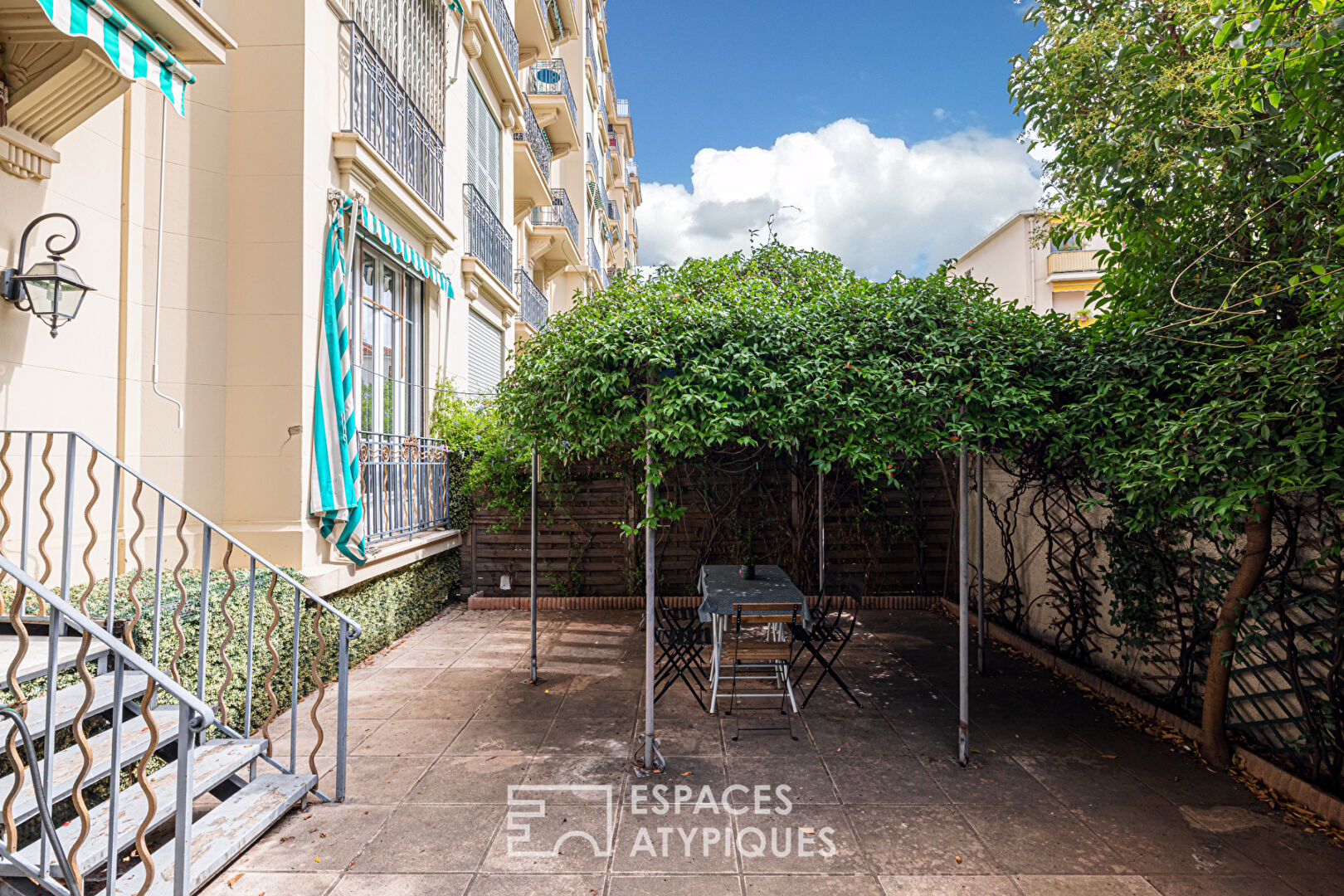 Appartement de charme avec terrasse de 60 m² à Nice