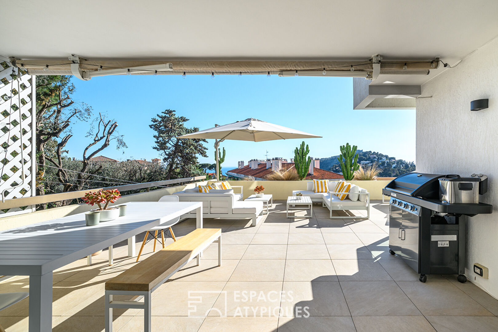 Prestige duplex with panoramic sea view in Villefranche-sur-Mer