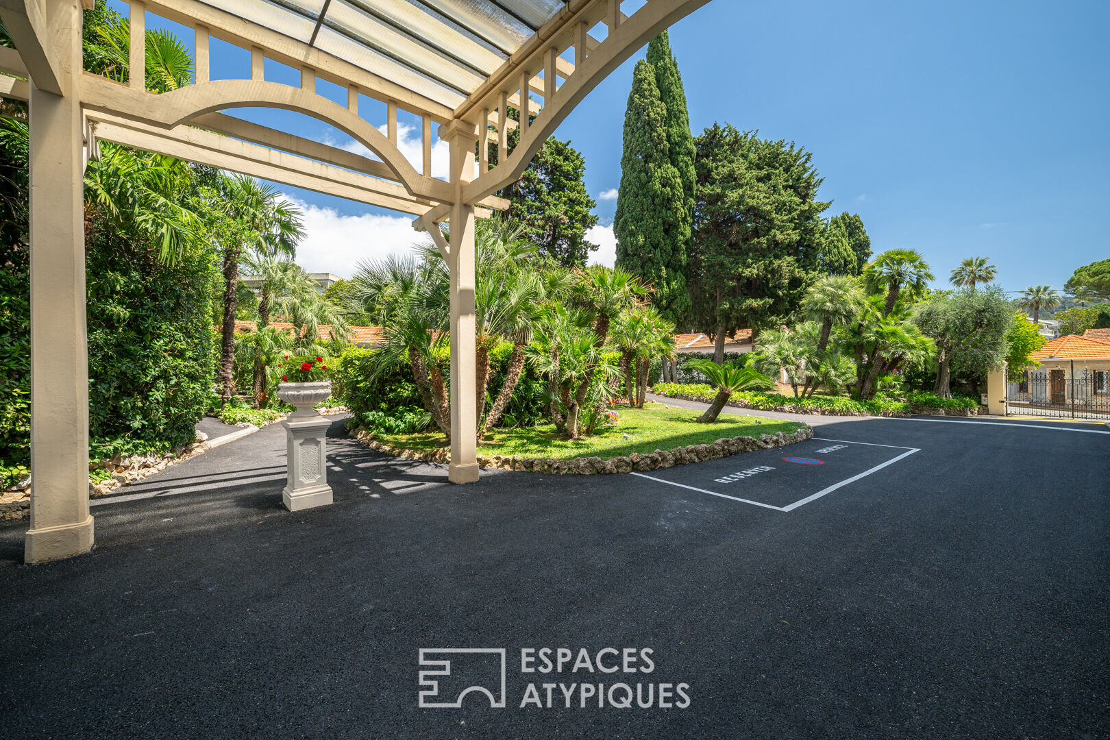 Appartement d’exception dans un Palais historique à Cannes