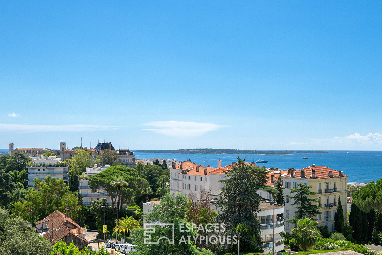 Villa d’architecte avec vue mer et piscine à Cannes