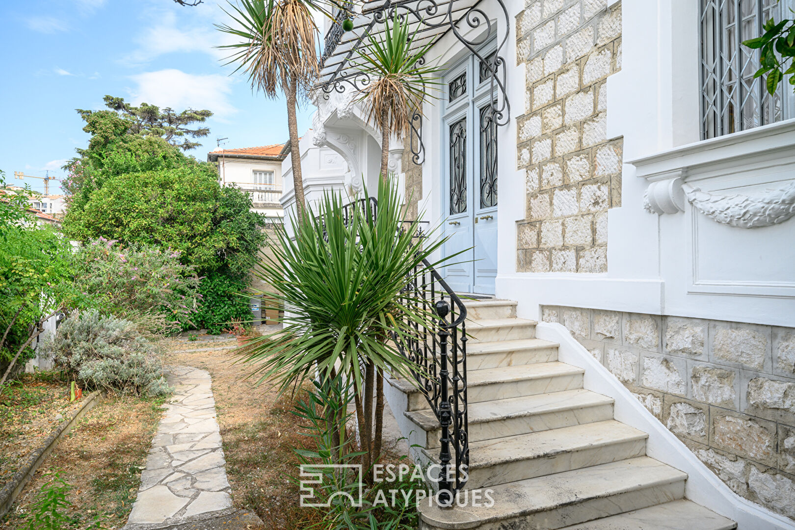 Villa Belle Époque au coeur de la ville à Nice