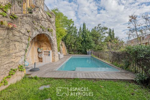 Maison de parfumeur avec piscine et vue mer à Grasse