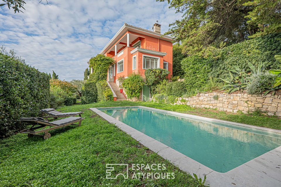 Maison Belle Époque avec piscine et vue mer à Grasse