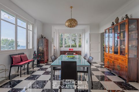 Maison Belle Époque avec piscine et vue mer à Grasse