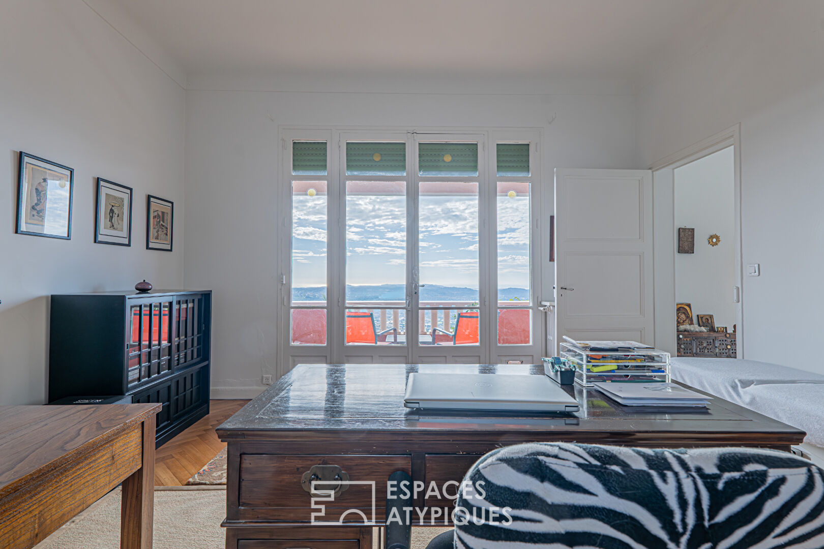 Maison Belle Époque avec piscine et vue mer à Grasse