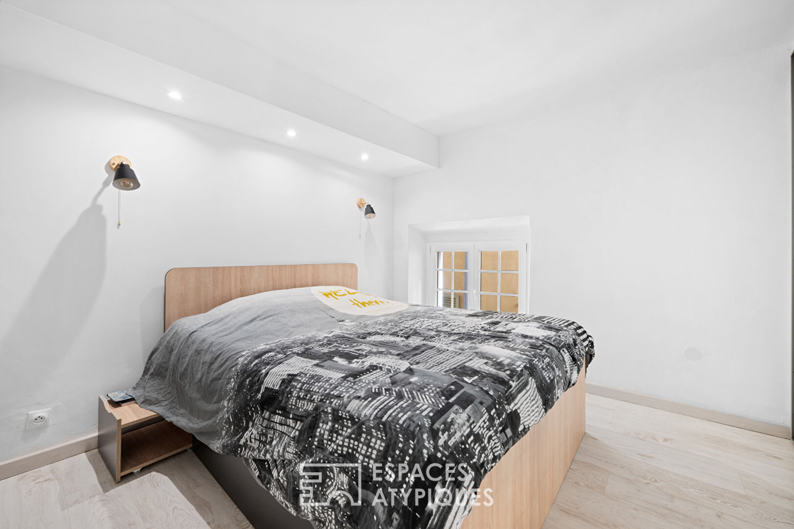 Esprit loft de 91,47 m2 au coeur du vieux Nice