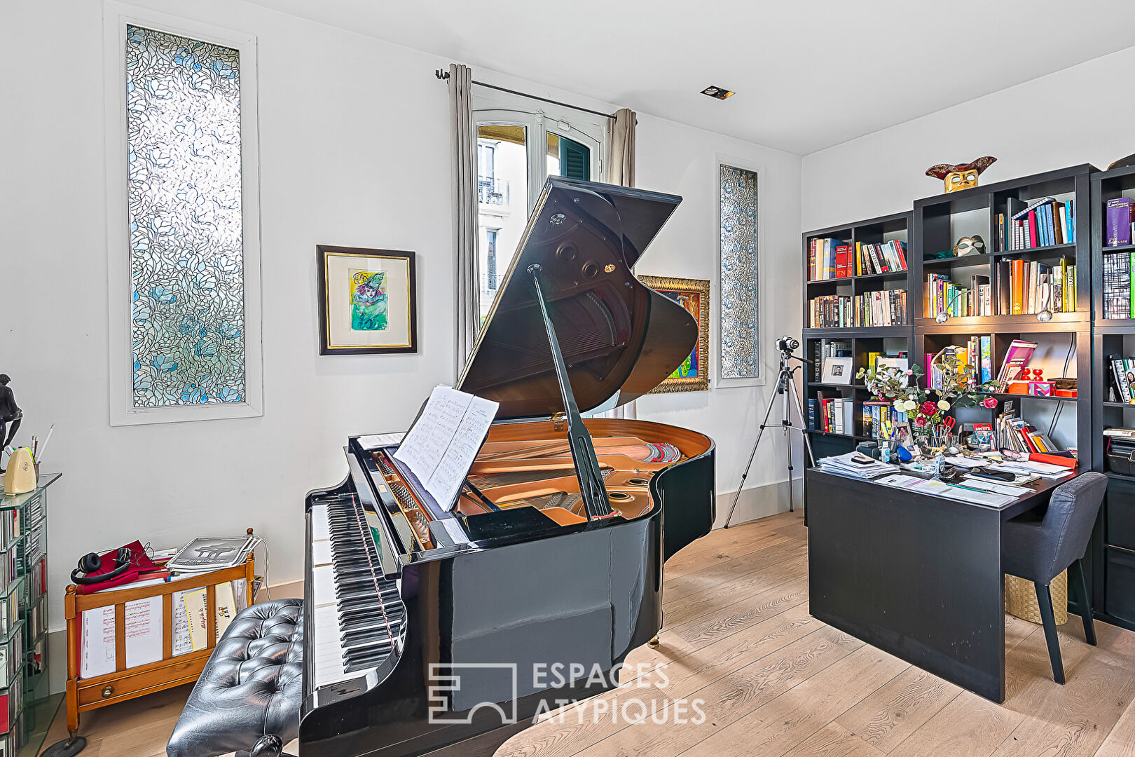 1930s Belle Époque style villa with elevator and garden