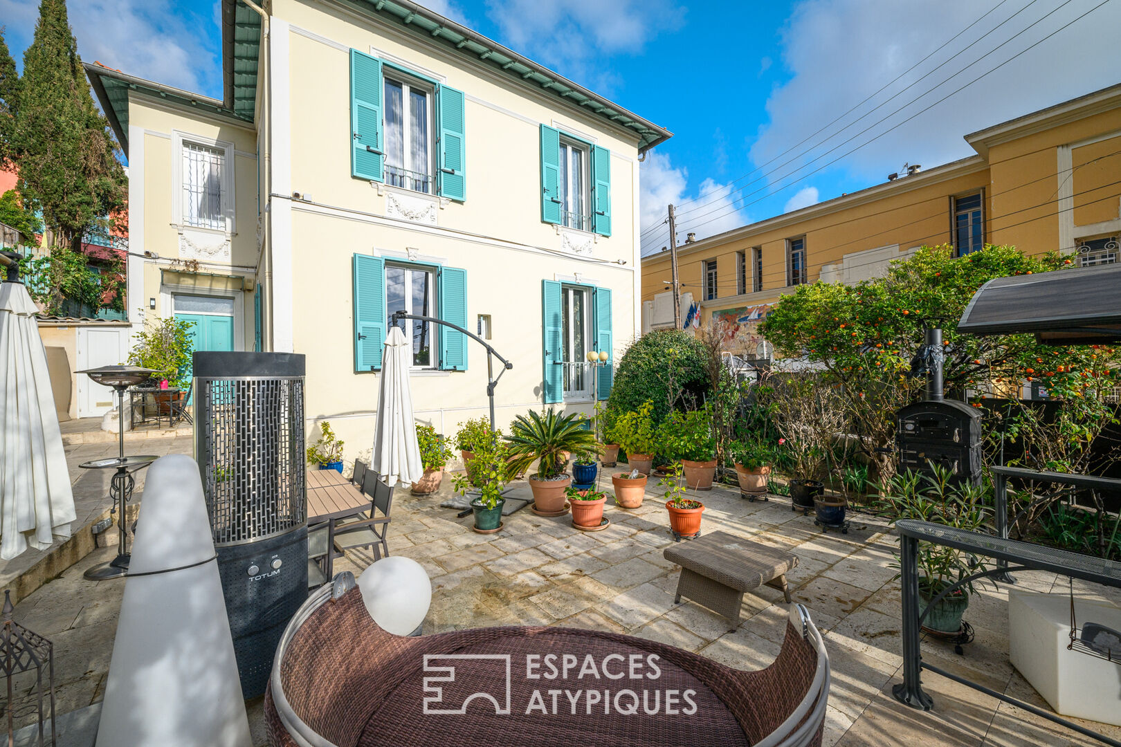 Maison d’époque située à distance de marche du centre et de la plage