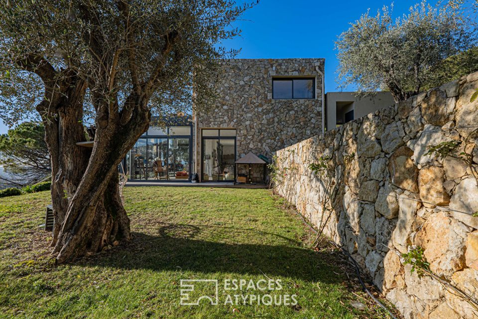 Maison d'architecte baignée de lumière - Domaine privé sécurisé - Grasse