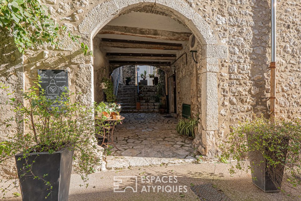 Authentique maison de village entièrement réhabilitée à La Colle sur Loup