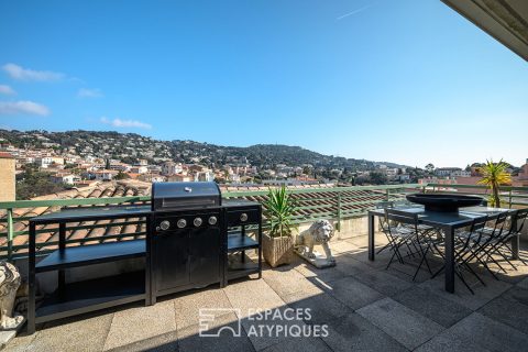 Exceptional duplex penthouse with panoramic view