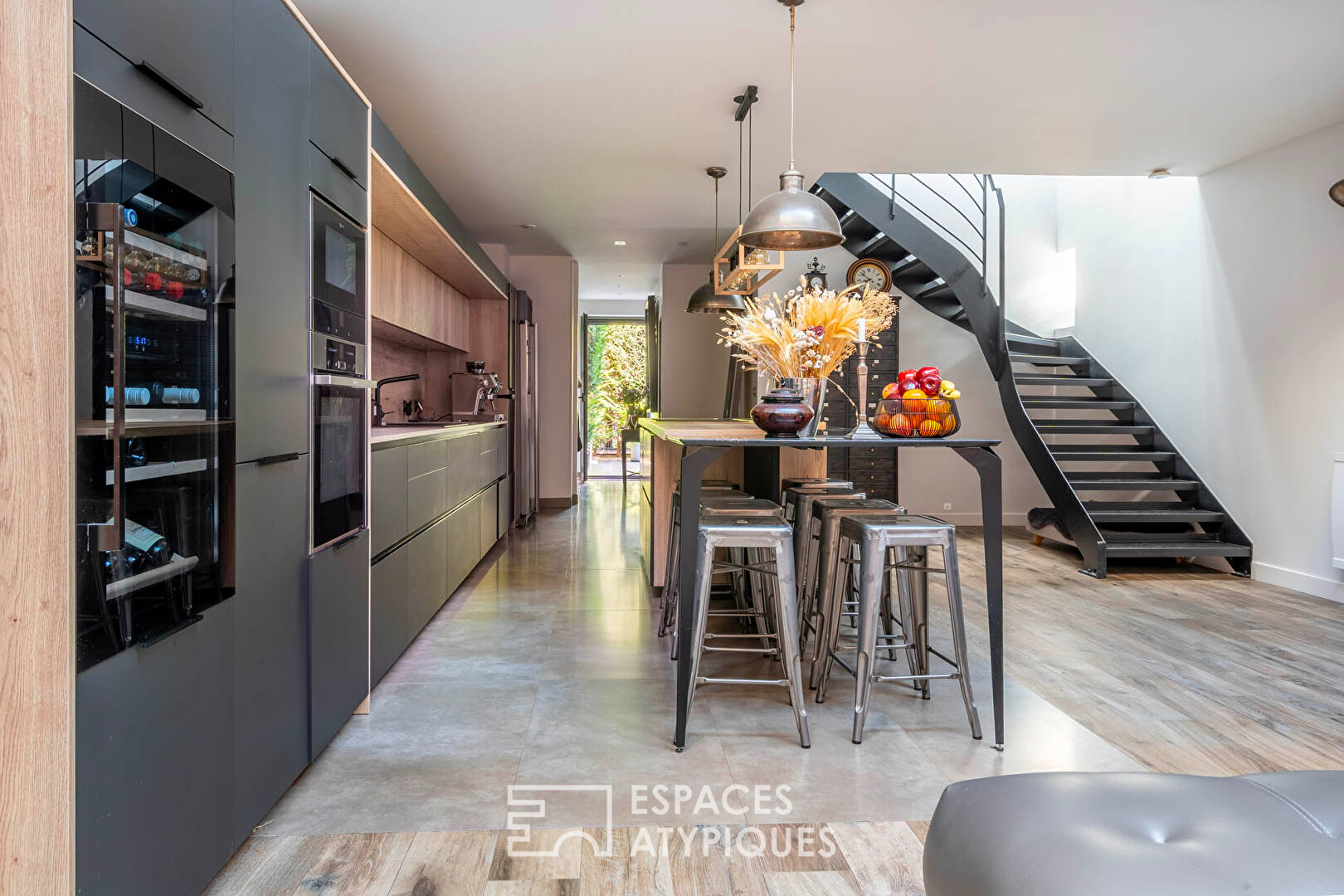 Loft avec verrière et rooftop à deux pas des bords de Marne