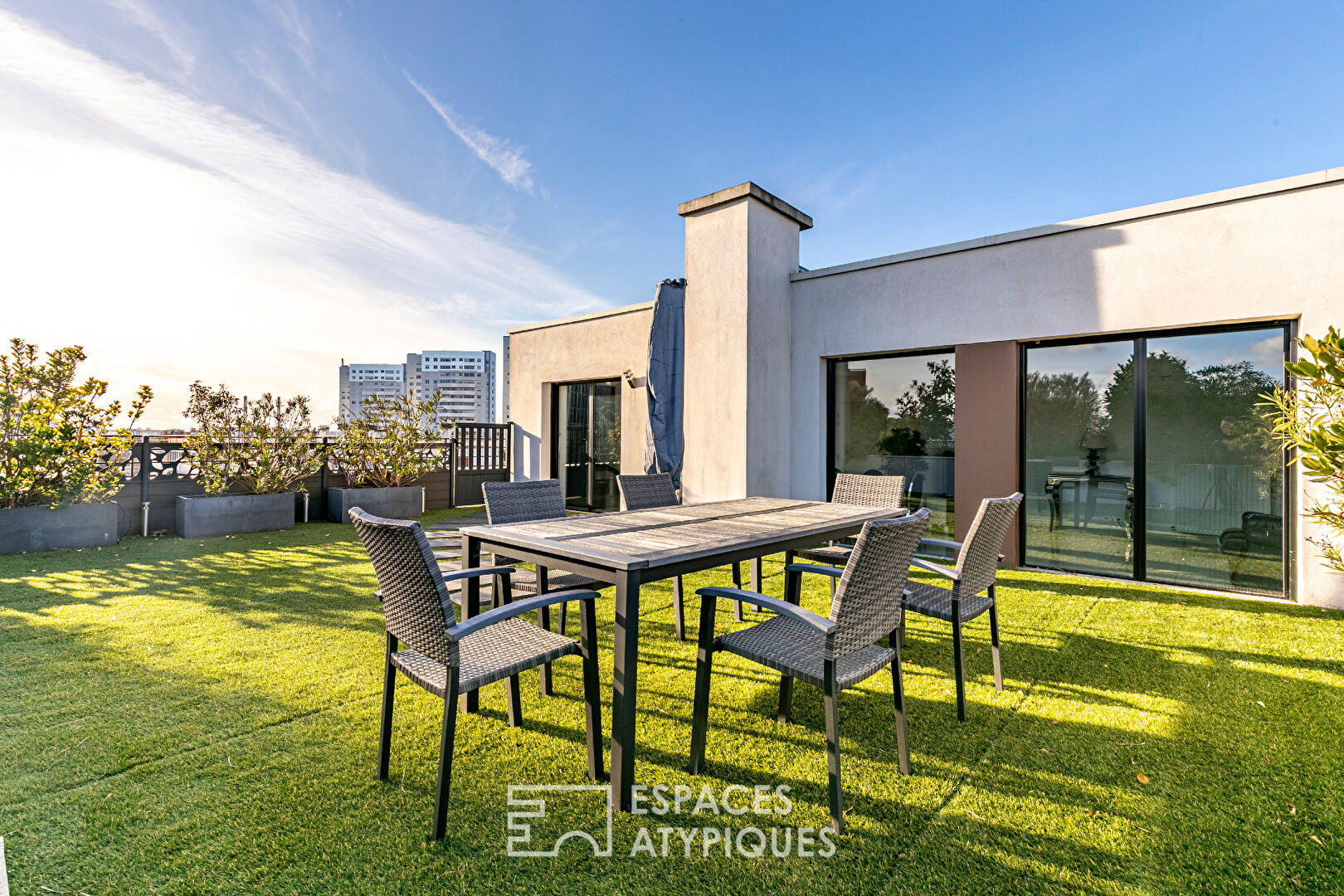 Family penthouse and its panoramic terrace