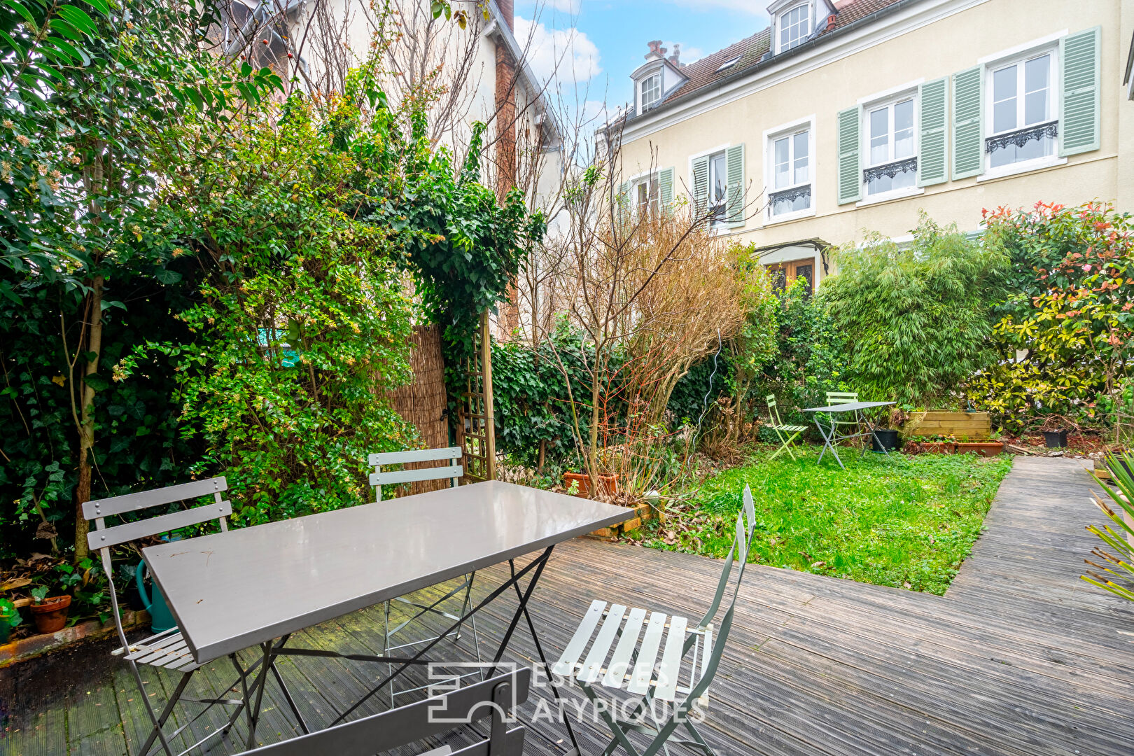 Maison familiale de charme avec jardin en plein centre ville