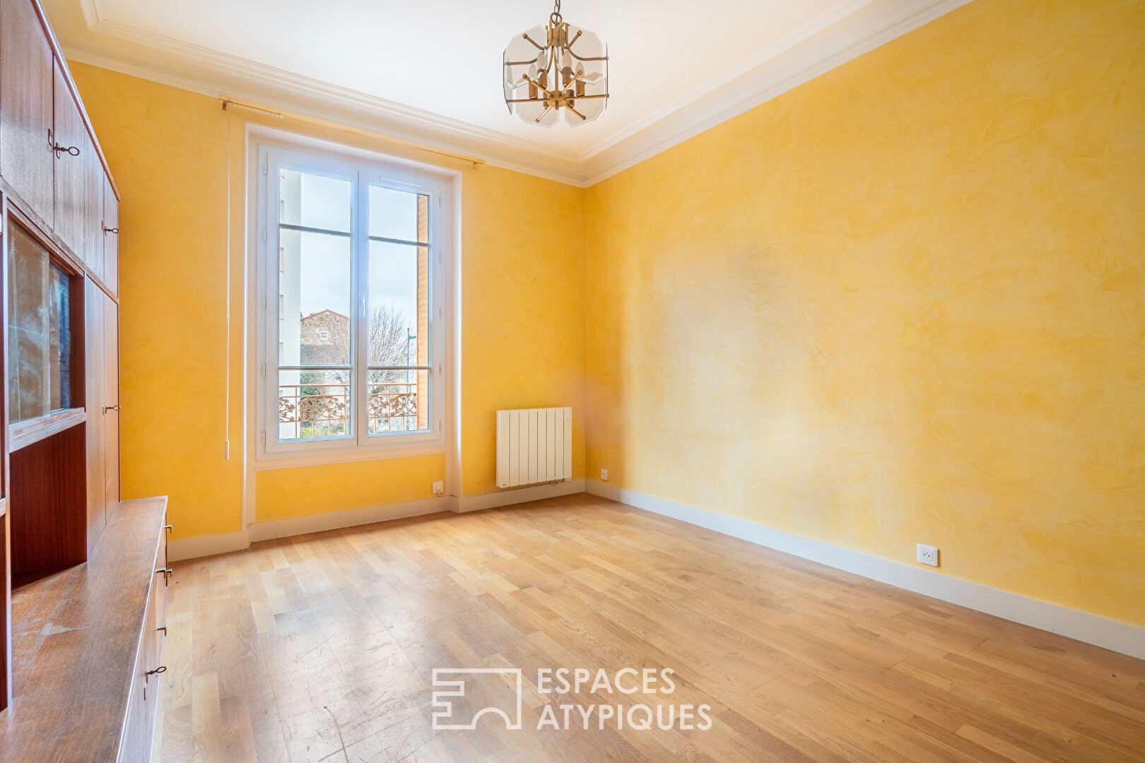 Apartment to renovate in the heart of the village of Fontenay sous bois