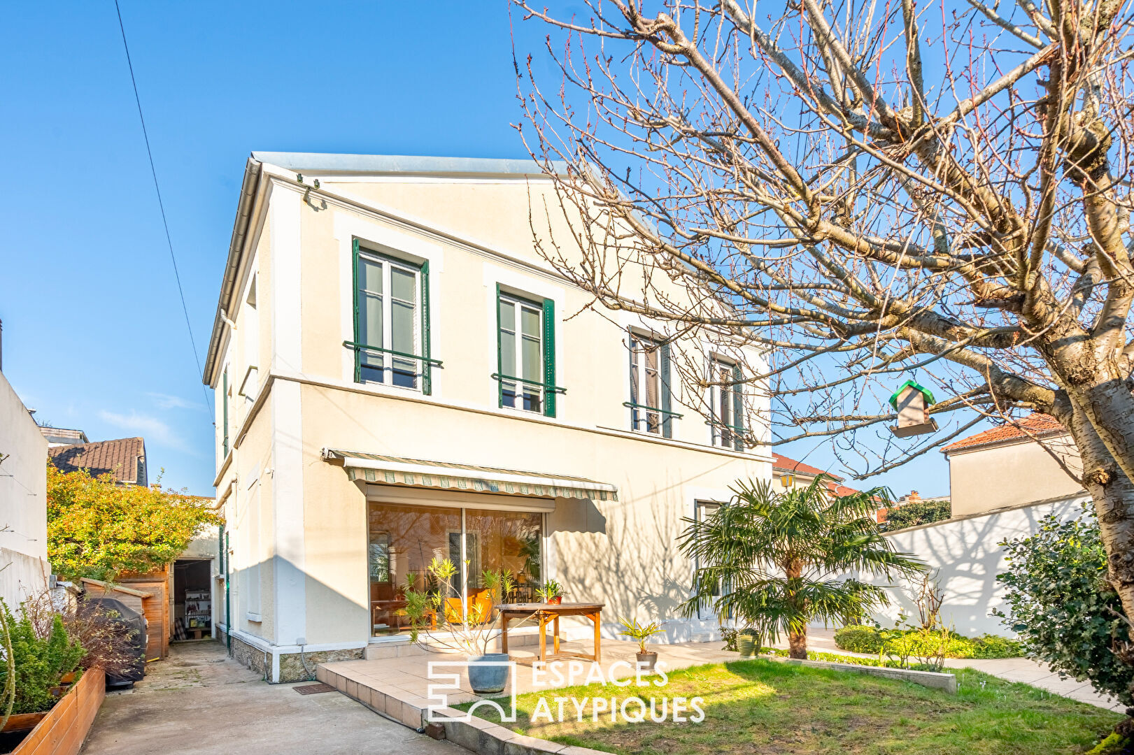 Maison familiale avec jardin et terrasse