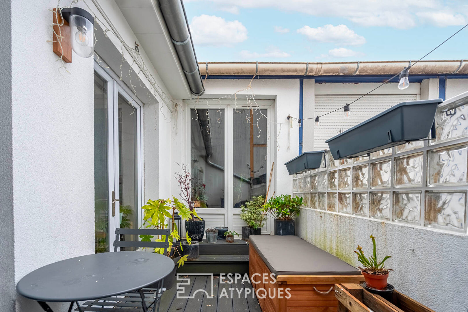 Loft with balcony in a renovated old factory.