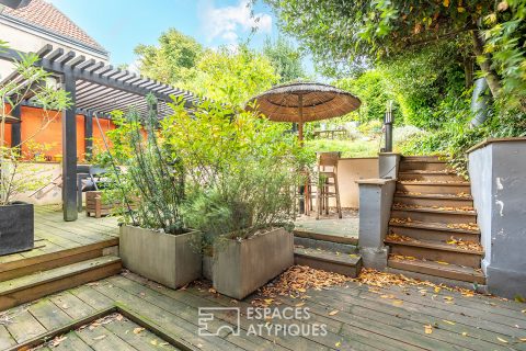 House with terrace and garden