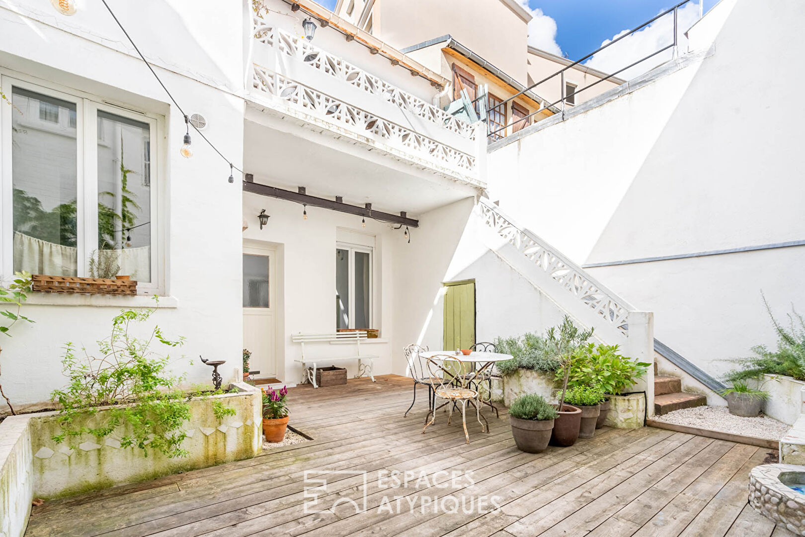 Maison de charme avec deux studios indépendants et terrasses