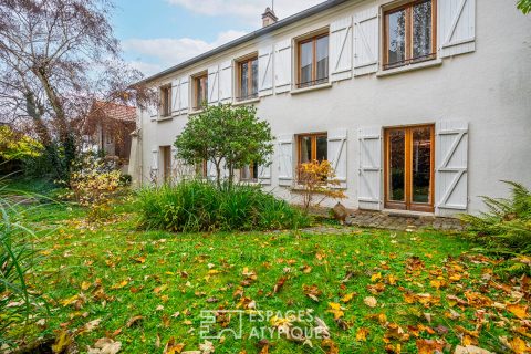 Maison avec patio et jardin