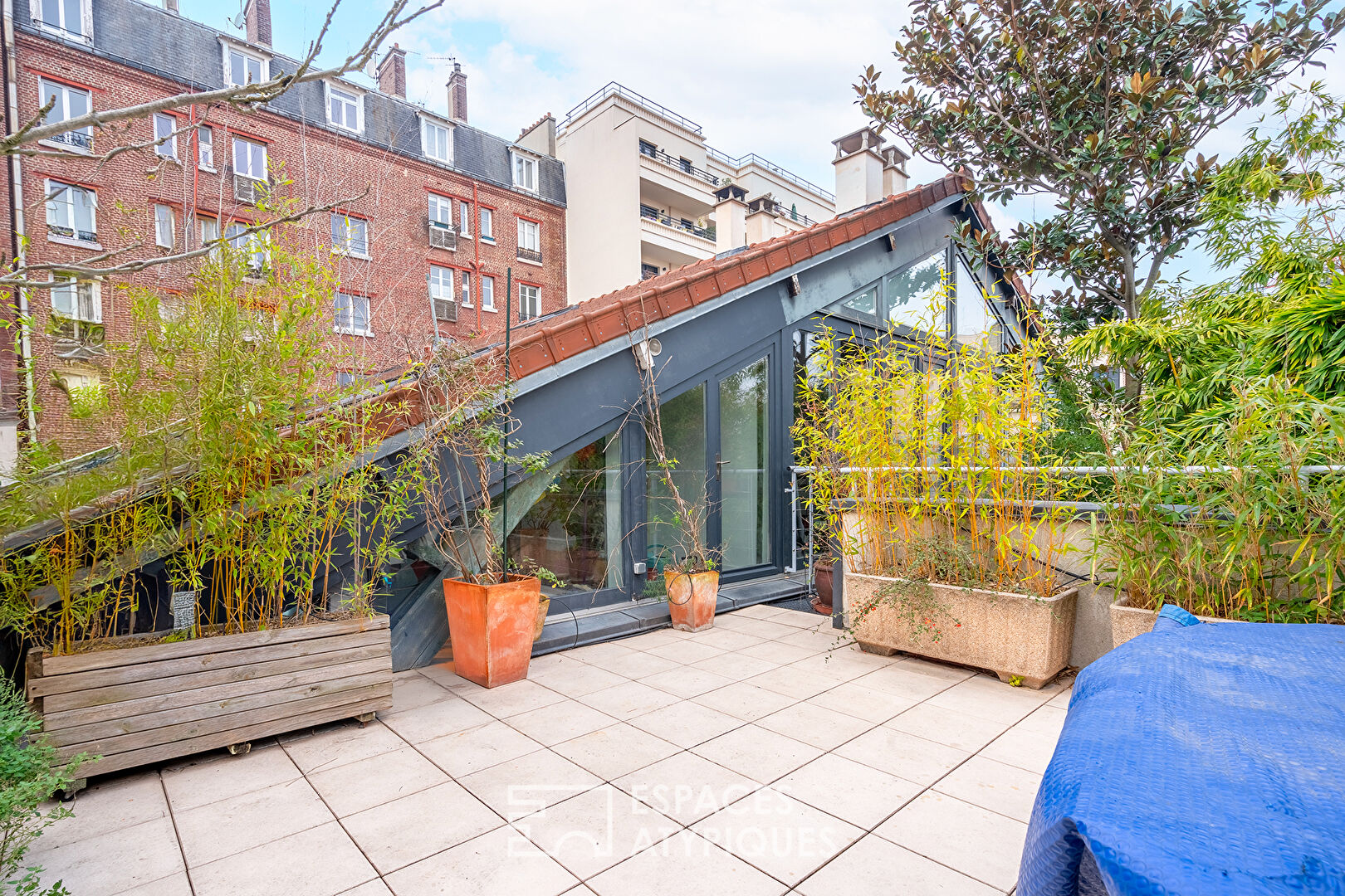 Duplex avec terrasse et jardin