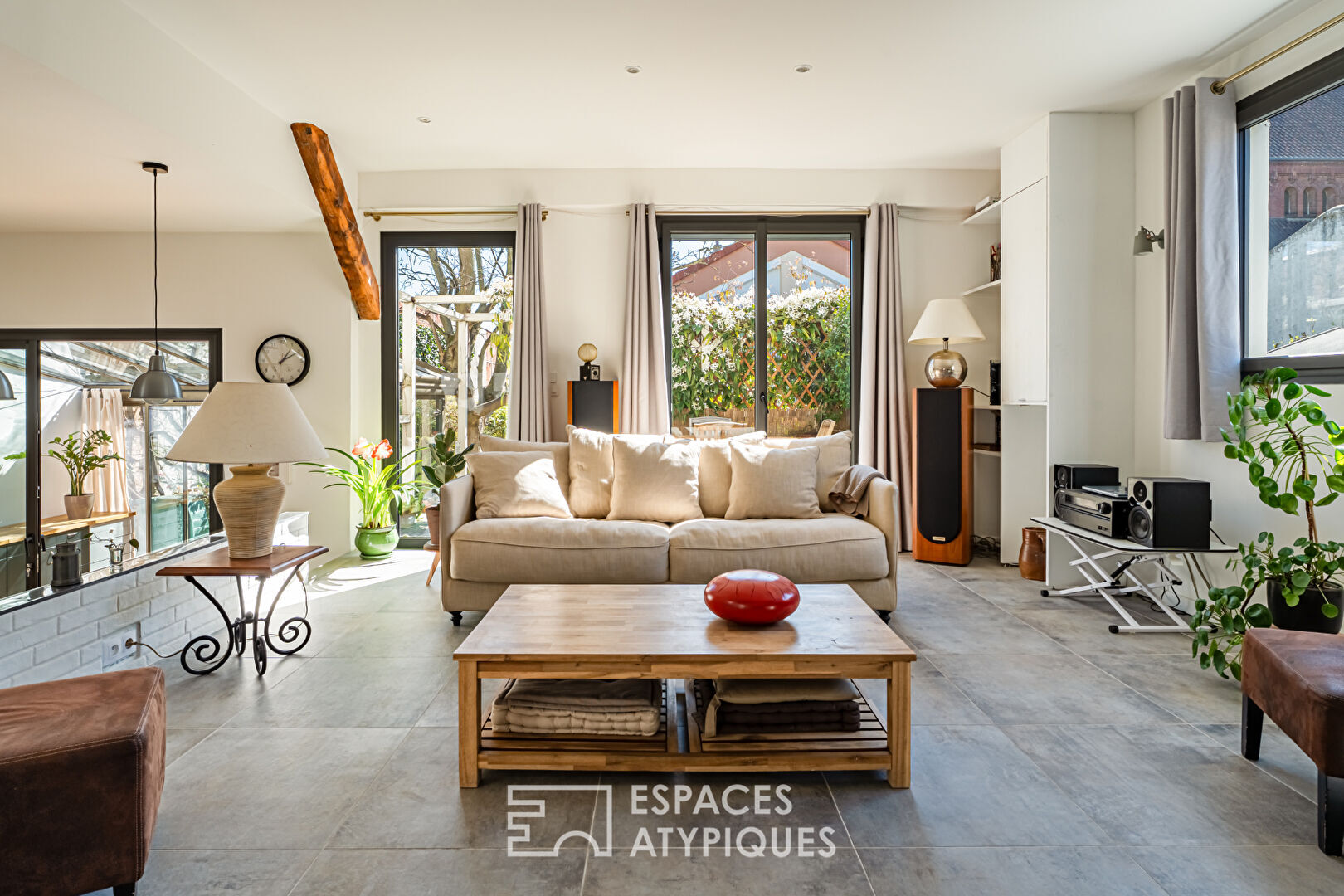 Maison-loft avec jardin et terrasse dans ancienne imprimerie