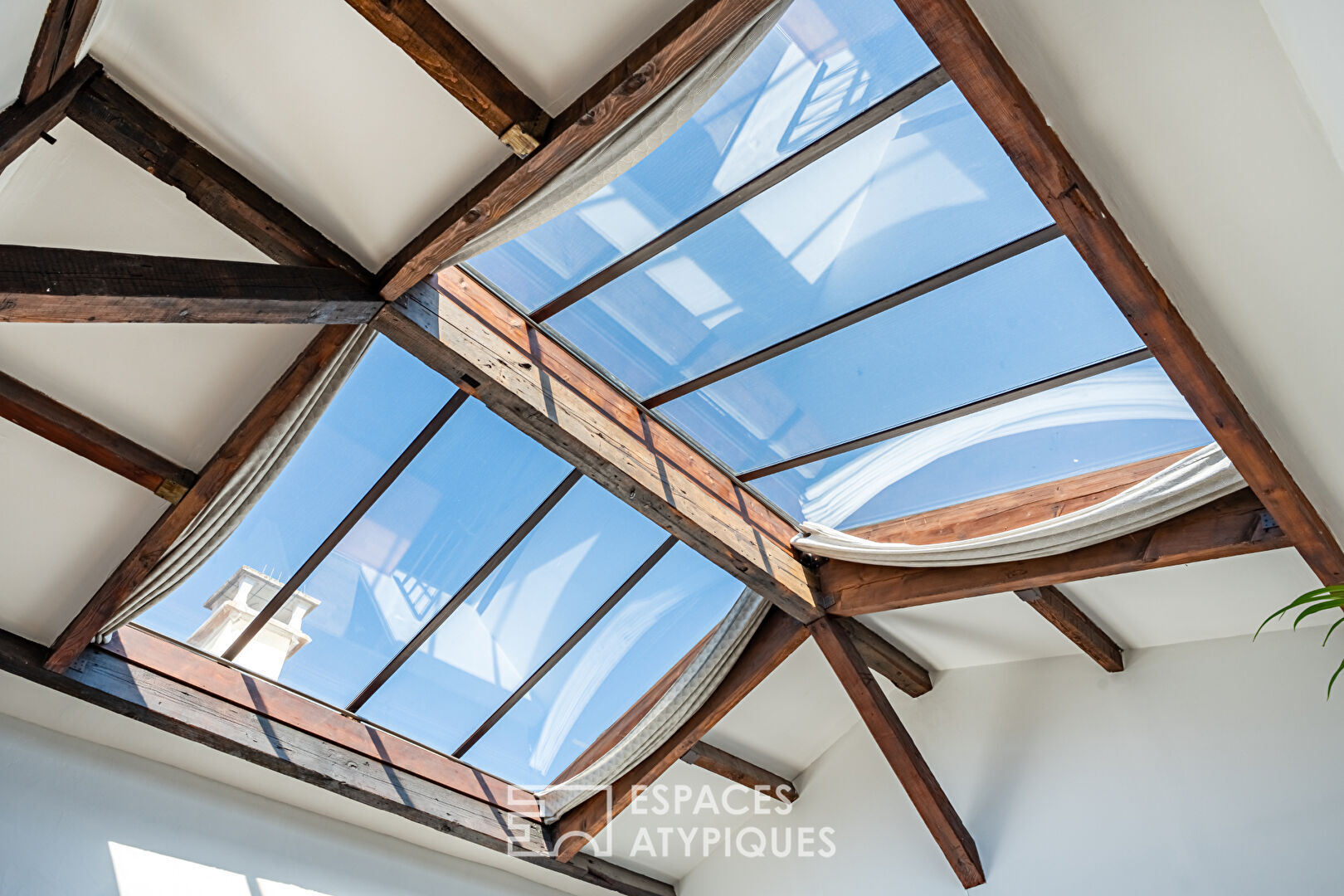 Maison-loft avec jardin et terrasse dans ancienne imprimerie