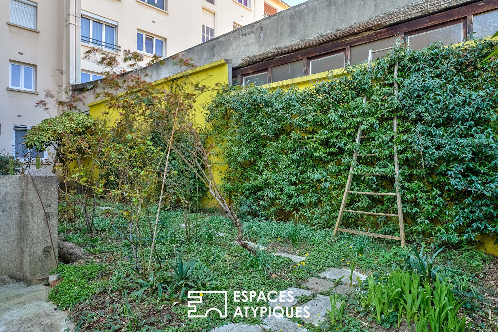 Grand studio esprit loft avec jardin privatif dans les Hauts-De-Vanves