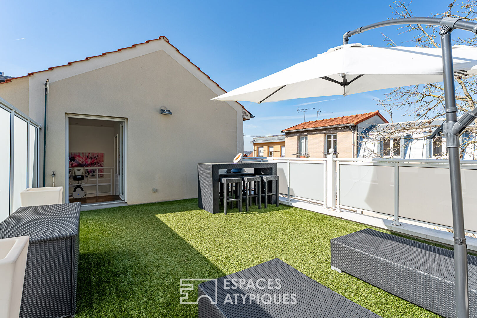 Loft-style townhouse with terraces in Issy-les-Moulineaux