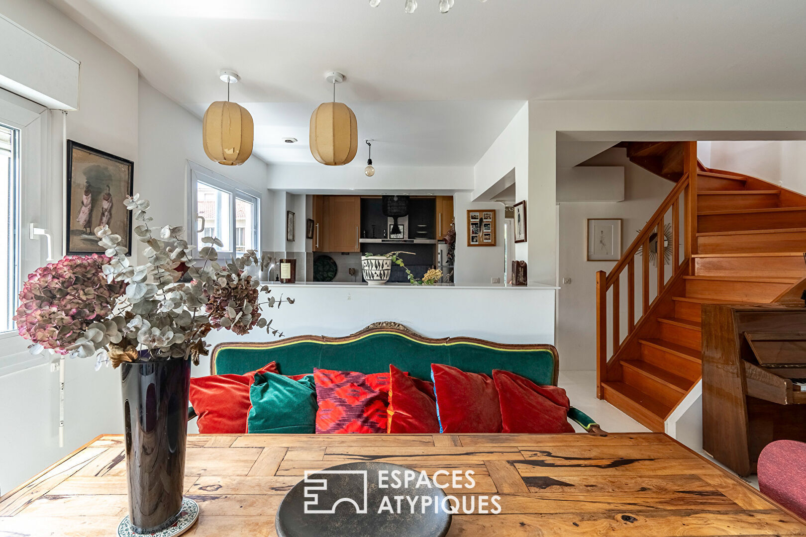 Town house with independent studio near Michelet high school